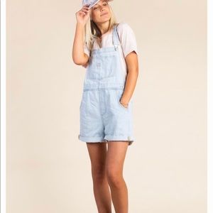 Levi’s vintage shortall overall